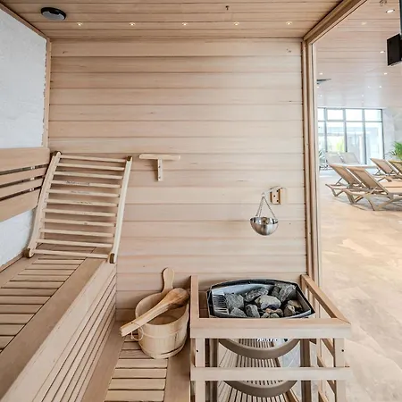 Skyline-sea In Odyssey Pool Fitness * Mamaia