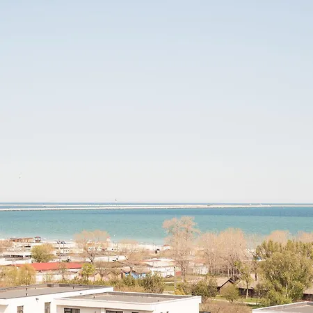 Skyline-sea In Odyssey Pool Fitness Apartment Mamaia